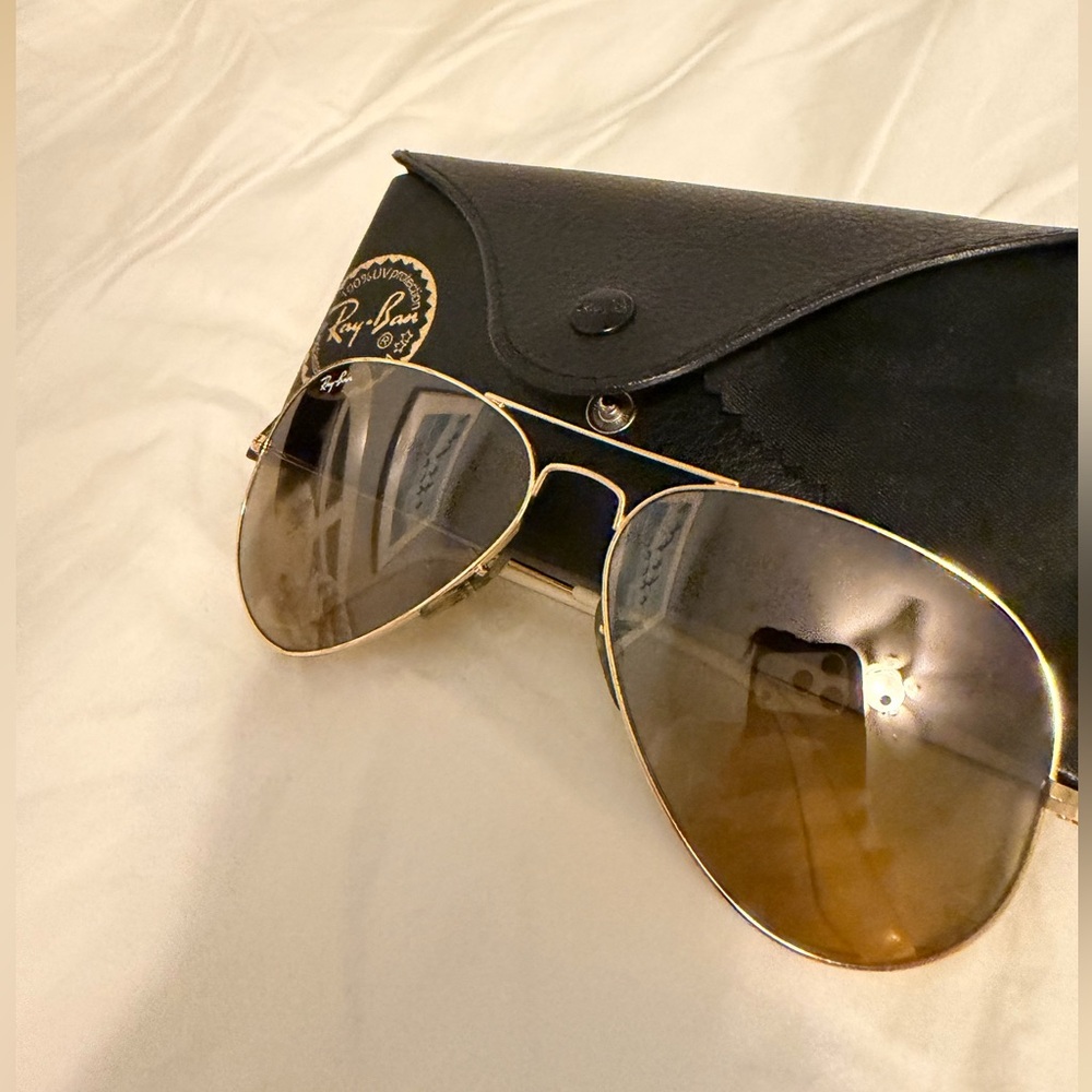 Ray-Ban Aviator Gradient Sunglasses - Picture 6 of 7